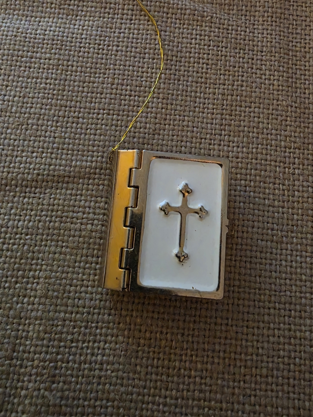 Religious Mini Full Holy Bible Version W White and Gold Enamel Cover With Cross